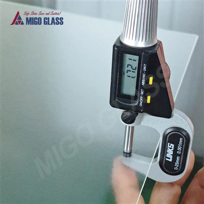 1,6 mm prismatisch mat gehard glas met laag ijzergehalte